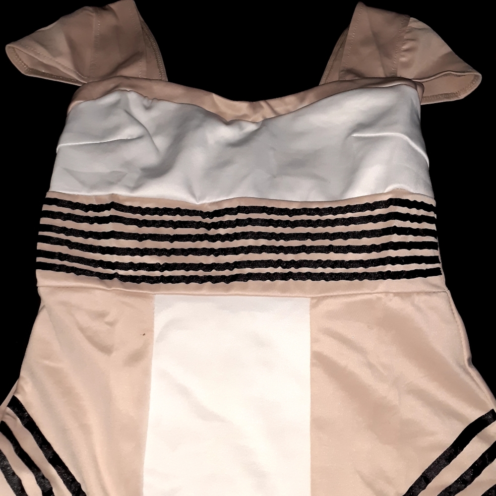 SALE! Khaki Colored Casual Dress - Picture 4 of 4